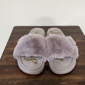 FAUX FUR SLIDES